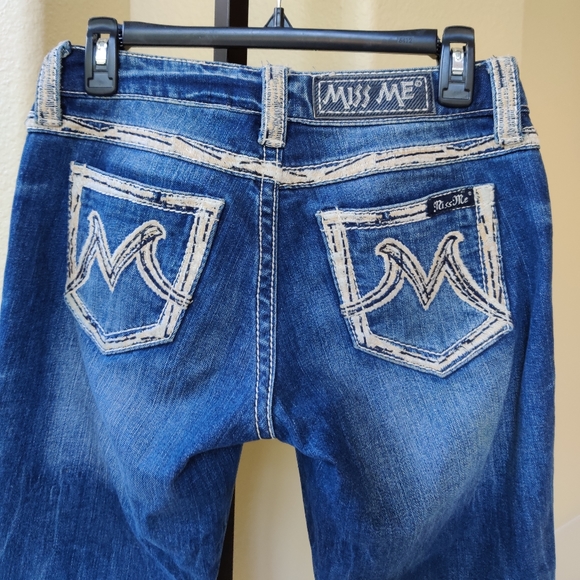 Miss Me Denim - Miss Me M Series Crop Jeans For Buckle